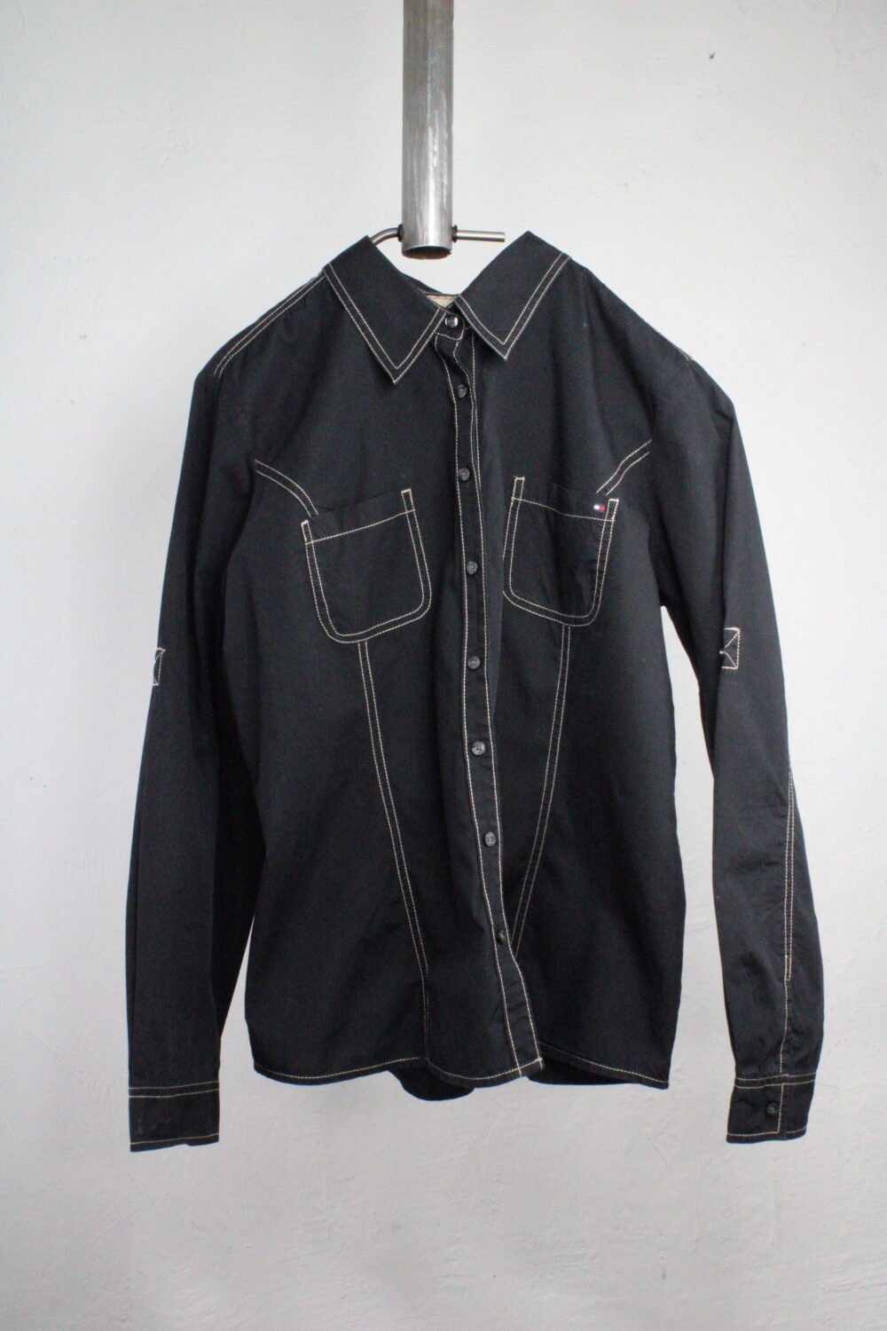 TOMMY HILFIGER BLACK SHIRT